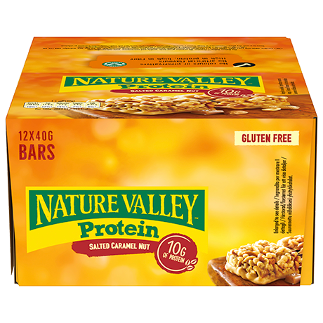 Scatola di barrette Nature Valley Protein Salted Caramel Nut, etichettate senza glutine, contenenti 12 barrette con 10 g di proteine ciascuna.